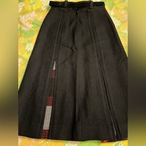 Lu Alda Vintage Midi Wool Skirt w/ Belt size 40 but runs small